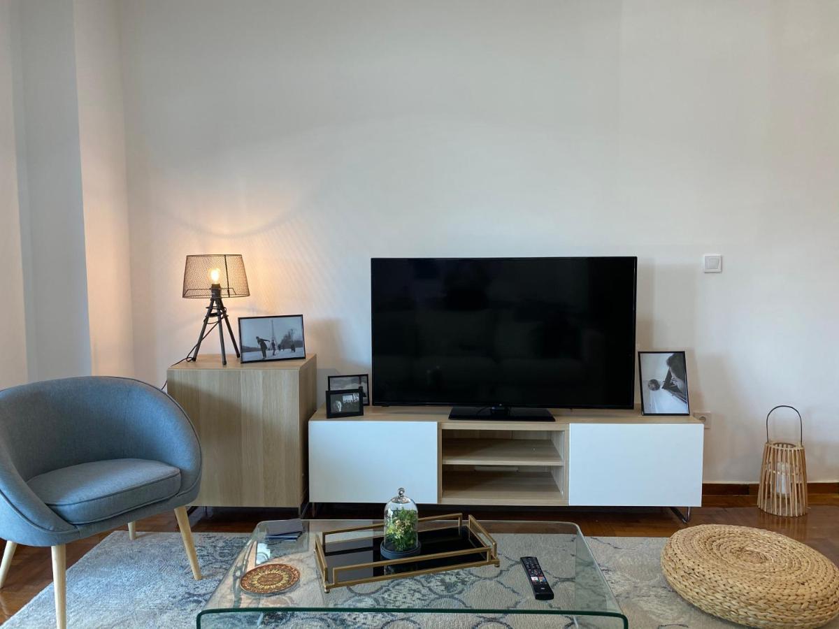 Galaxy Home Spacious & Renovated Apartment Athens Exterior photo